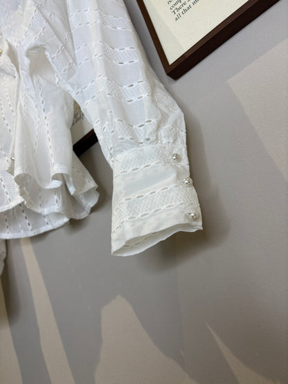 Embroidery cutting shirt