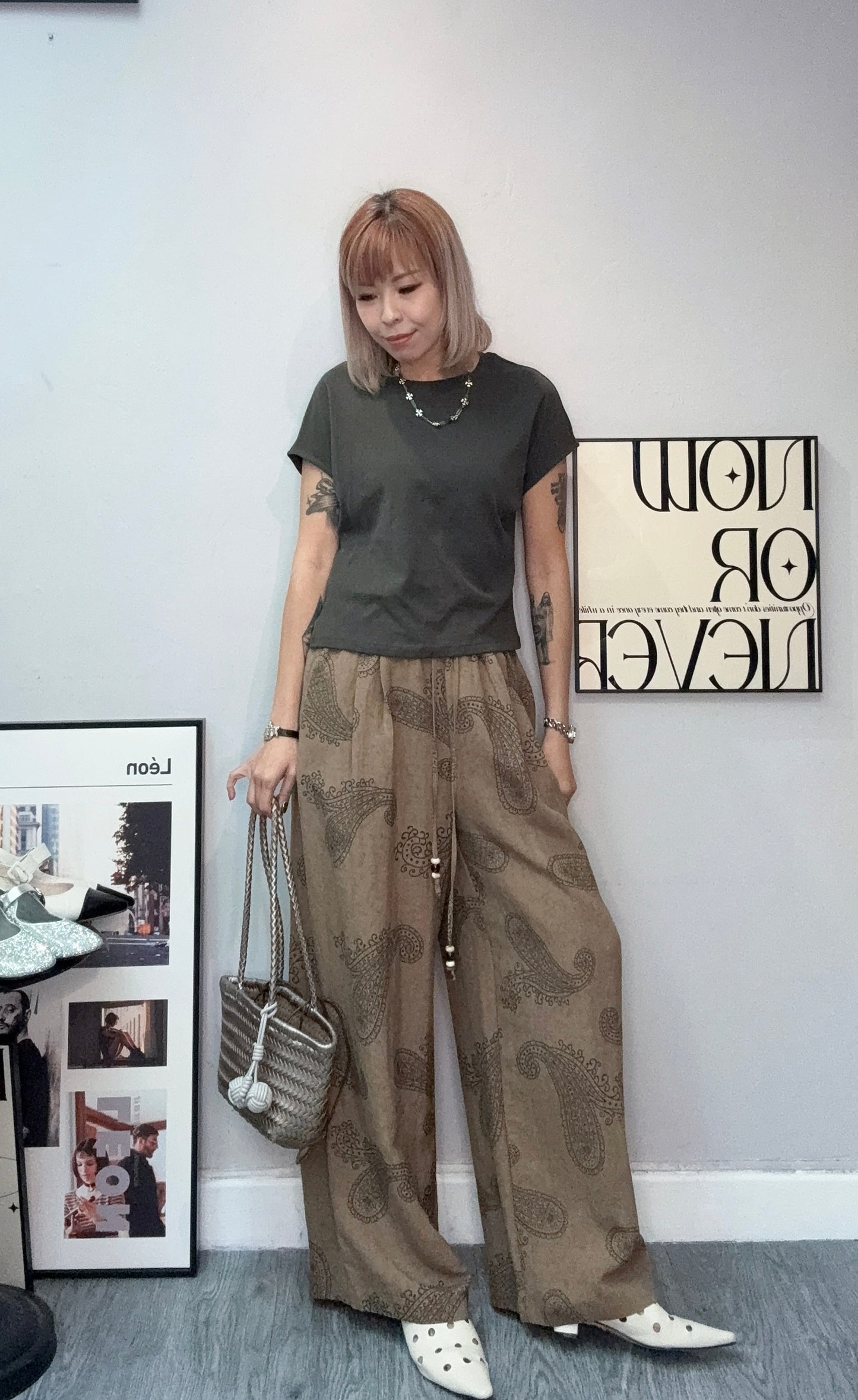 With paisley scarf cap sleeves tee #00674