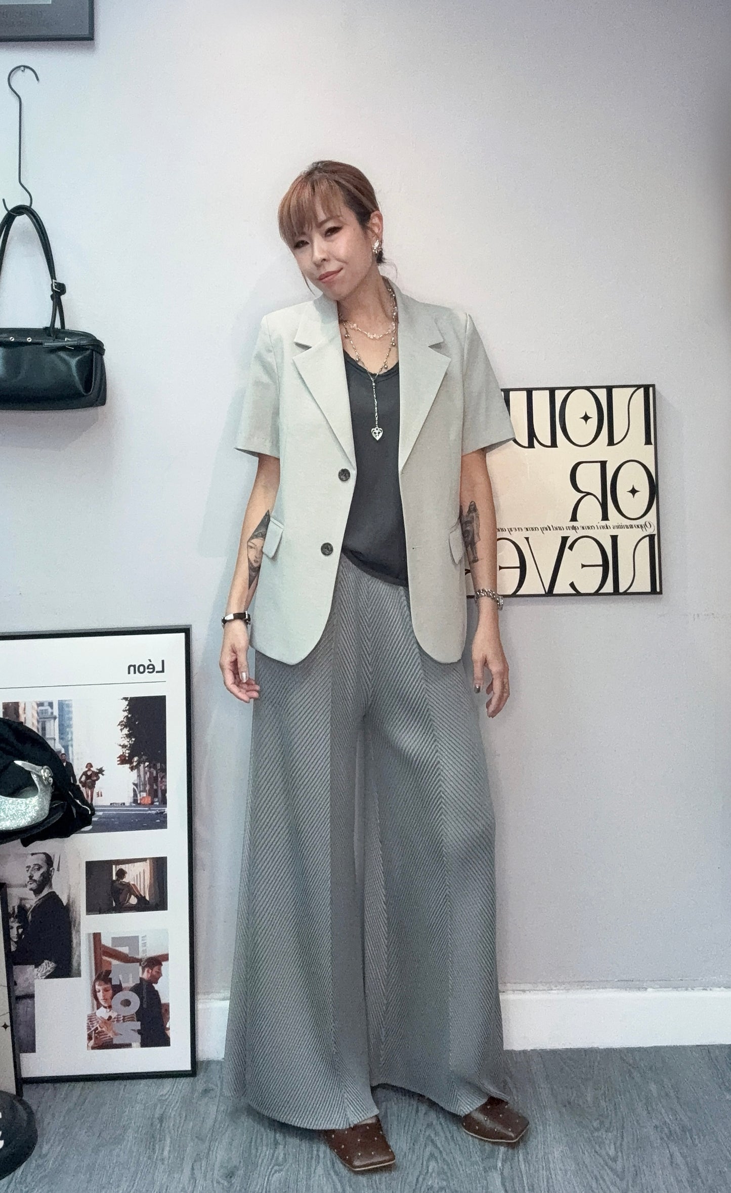 Front pockets short sleeves blazer #00710