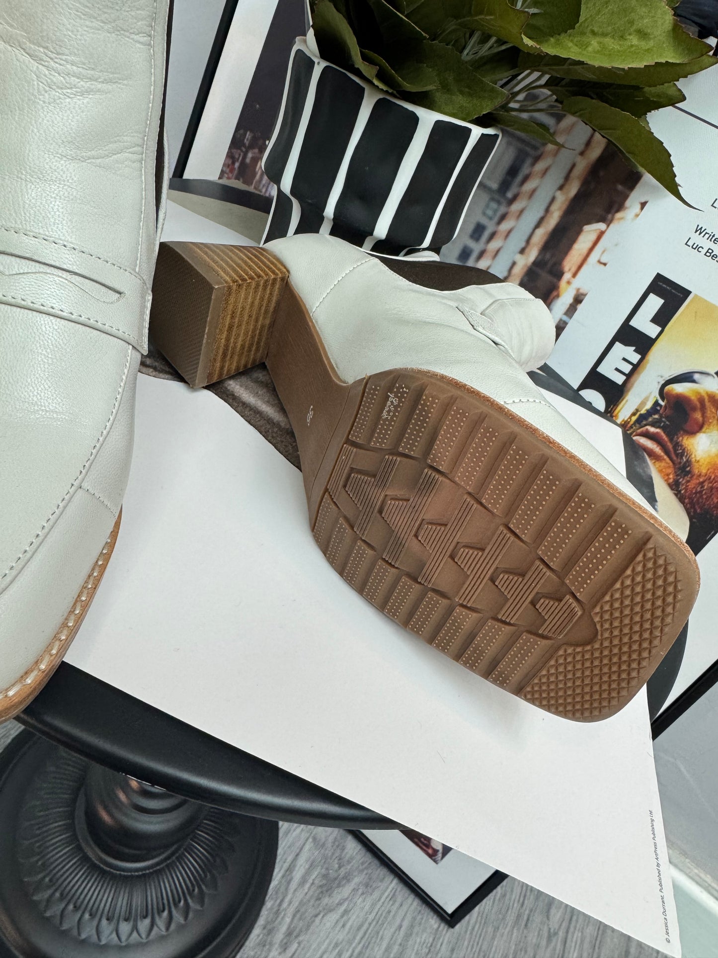 Calfskin leather boots