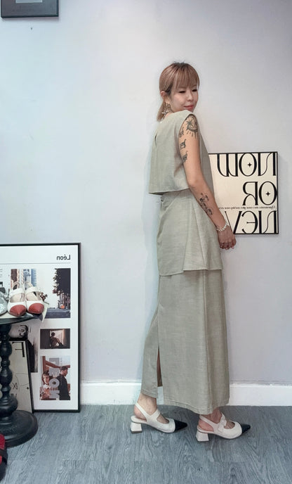 Back cut out linen tank top #00752