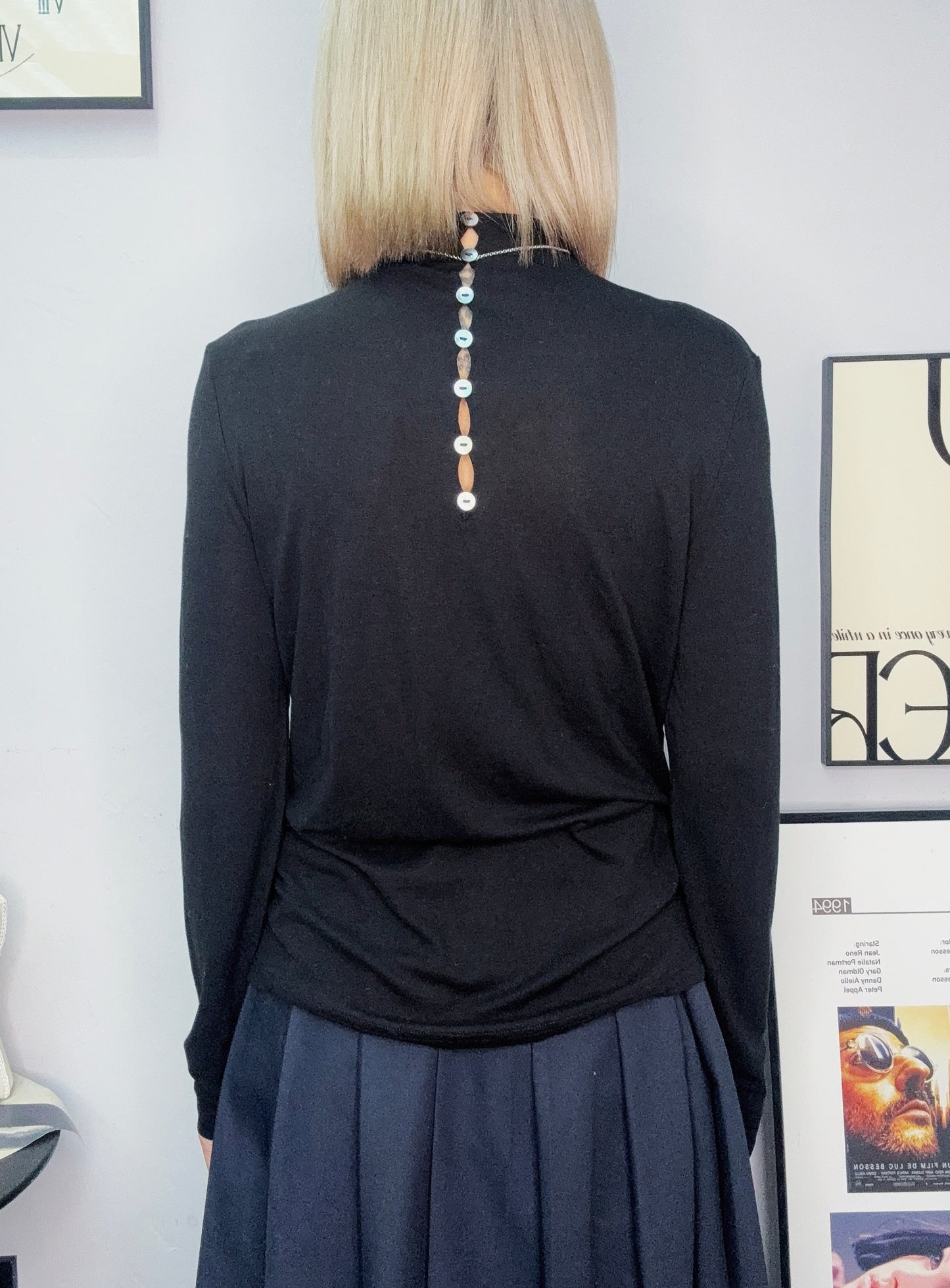 Back neck button inner #00098
