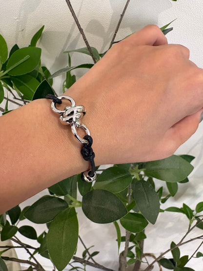 Circle buckle hand rope