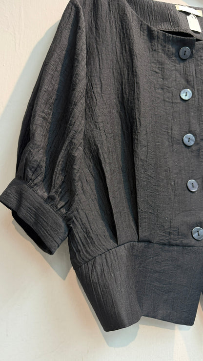 Embossed front buttons outer #00821