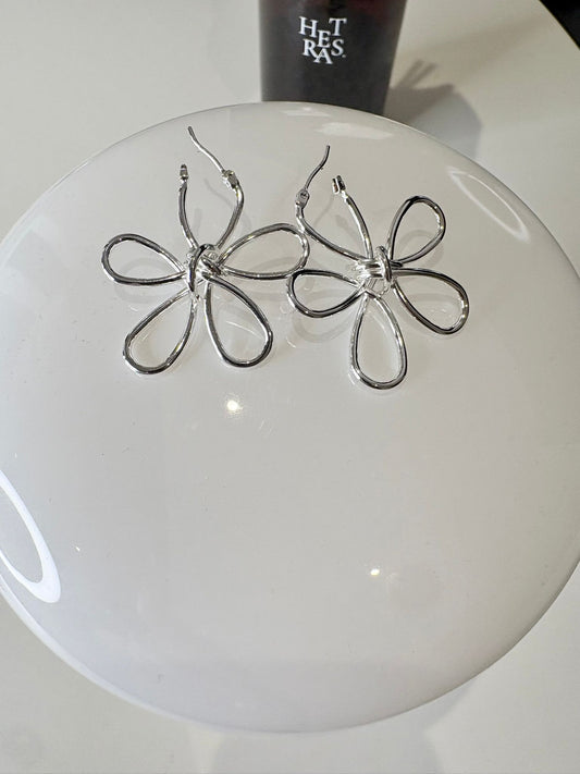 Petal-shaped earrings
