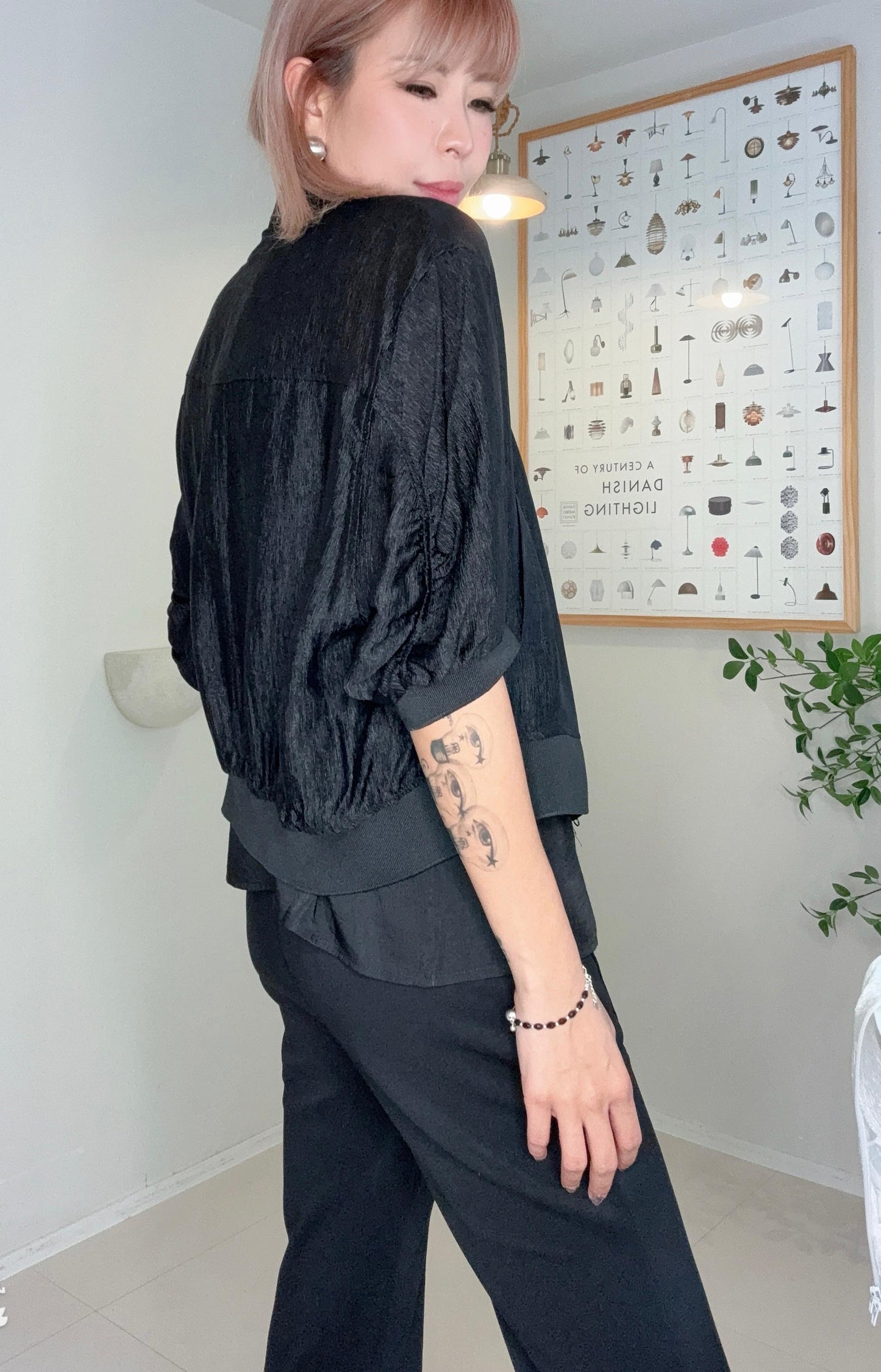 (Promotion -20%)Embossed short outer #00668