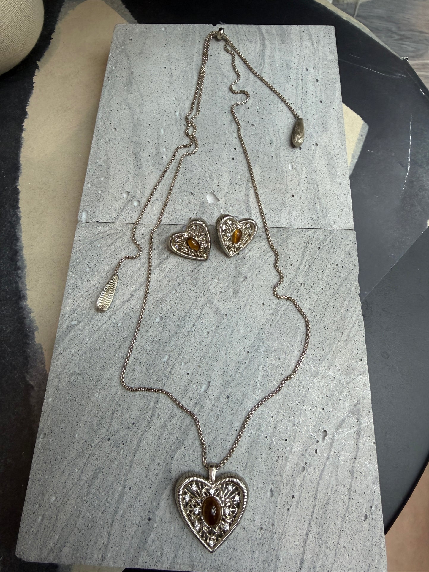 Heart shape embroidery long necklace