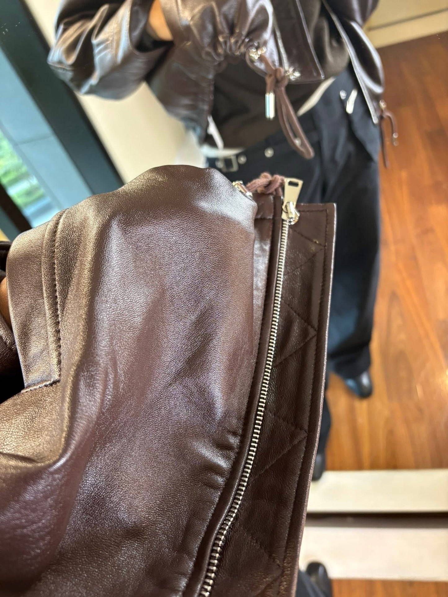 Shirt collar leather zip jacket