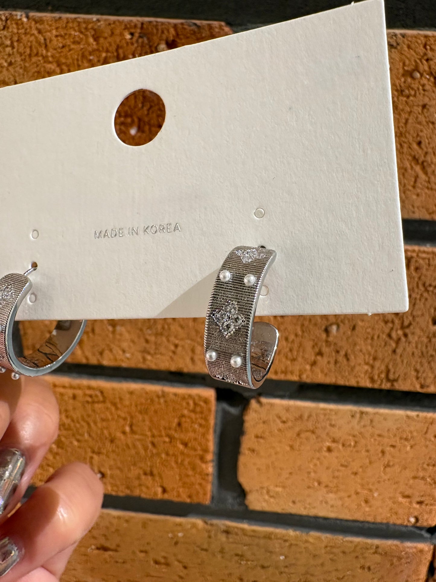 *Special*wide band hoop earrings(fix price)