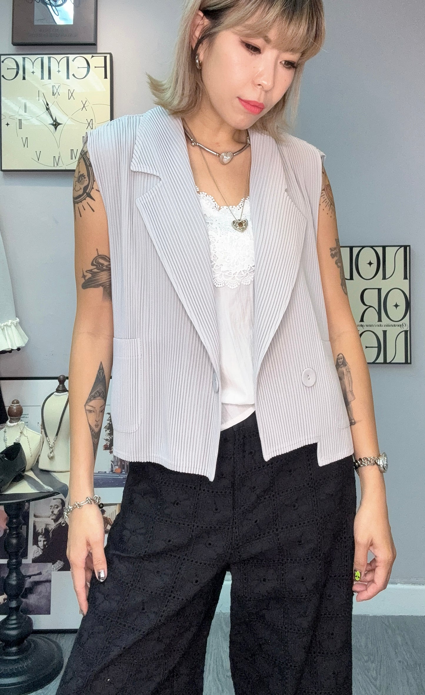 Pleated vest outer #00501