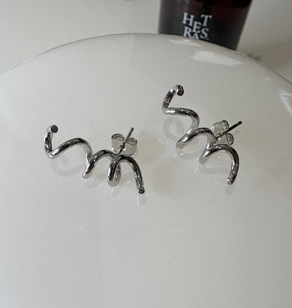Curly earrings