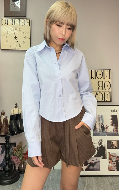 Embroidered letter fit cutting short shirt