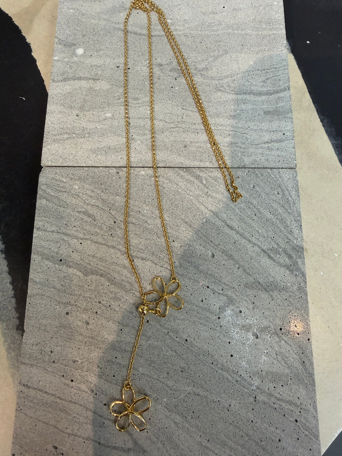 Double flower long necklace