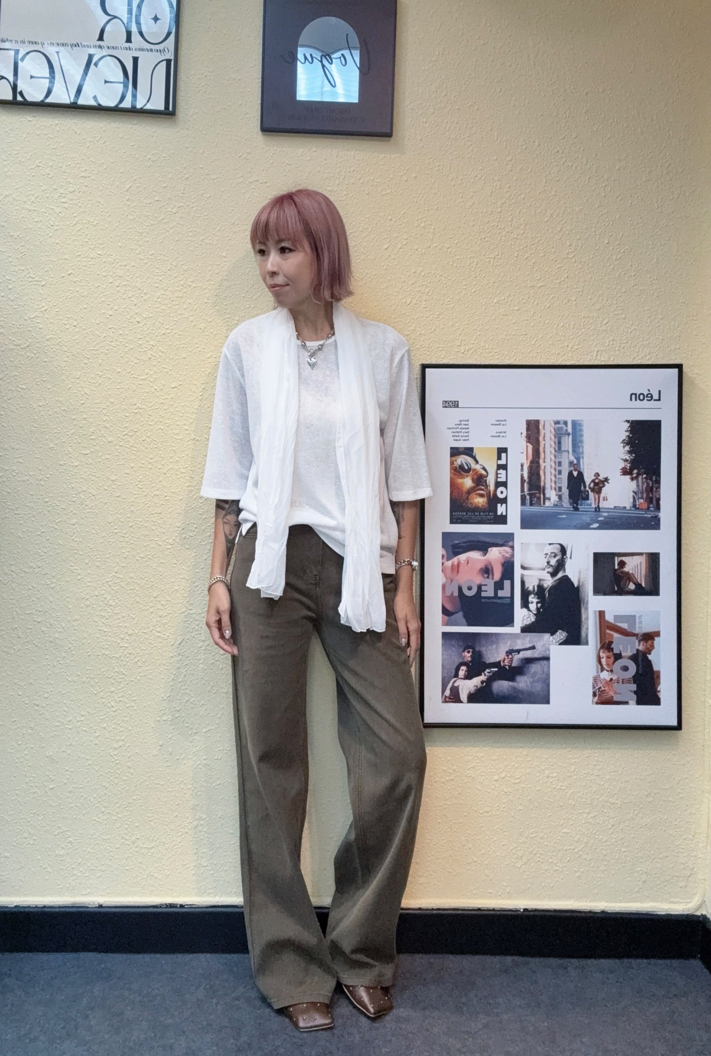 With scarf loose plain tee #00846