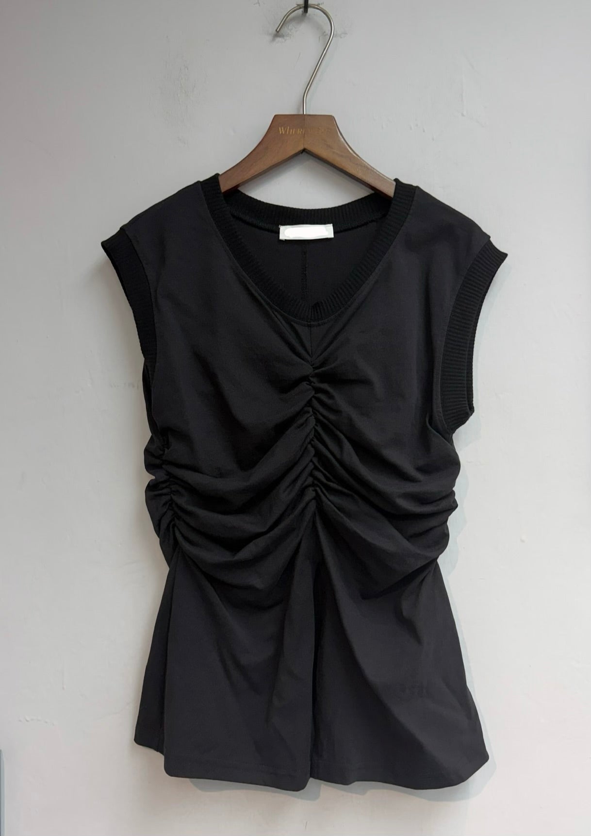 (-30%)Front pleated sleeveless