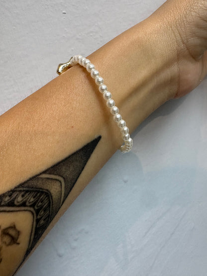 Mini pearl cross elastic bracelet