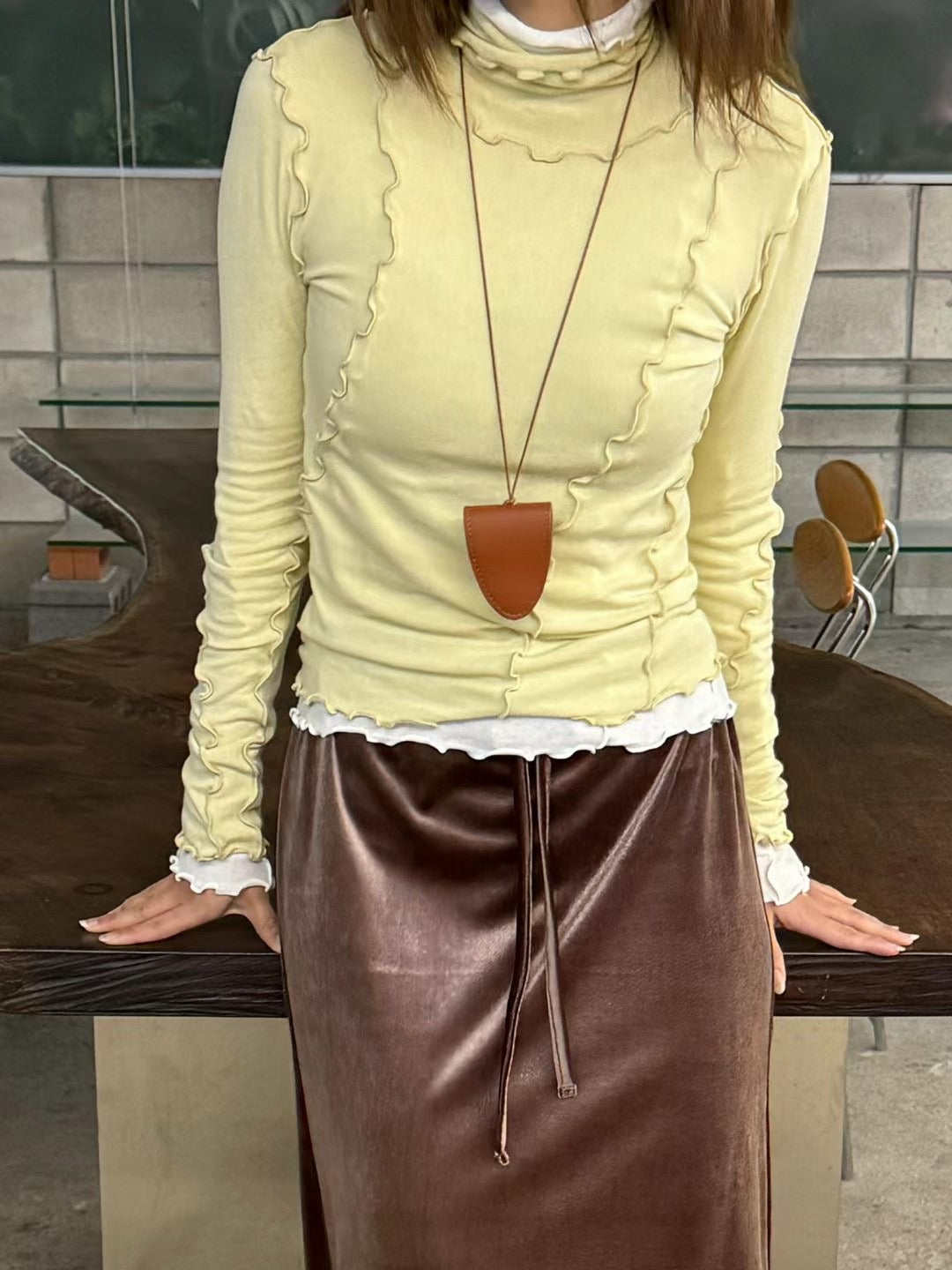 Ruffles turtle neck inner