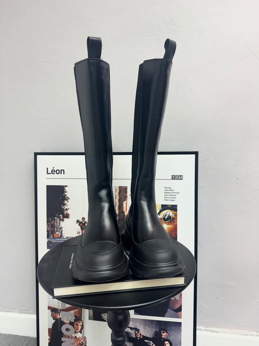 Long boots