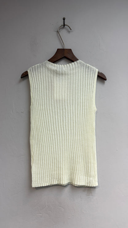 (-30%)embossed tank