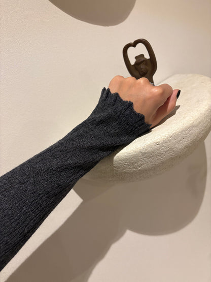 Embossed base tee #00008