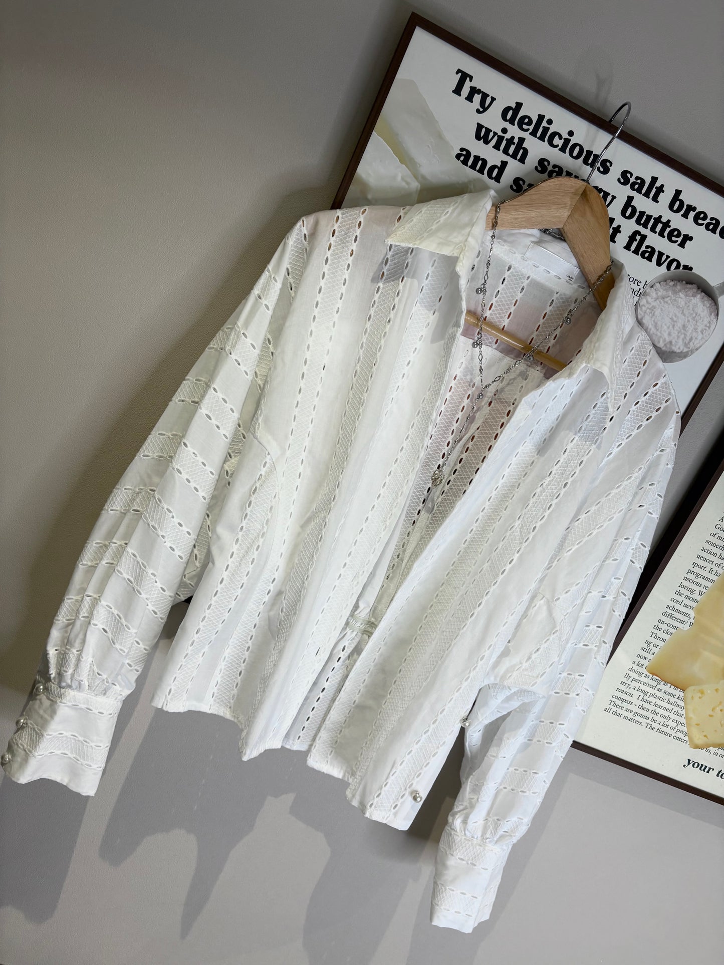 Embroidery cutting shirt