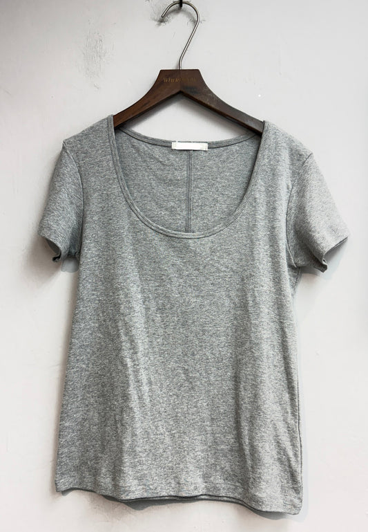(-30%)U neck tee