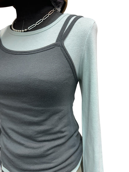 Double strap fake two pieces tee