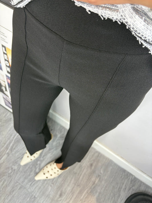 Slim pants