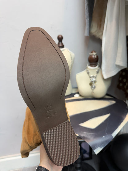 (LAST ONE)Suede pointy boot