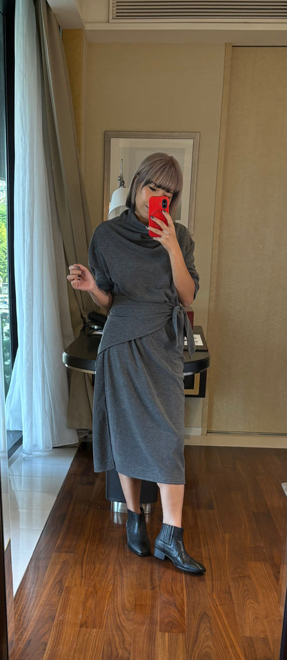 Stand collar plain one piece with scarf