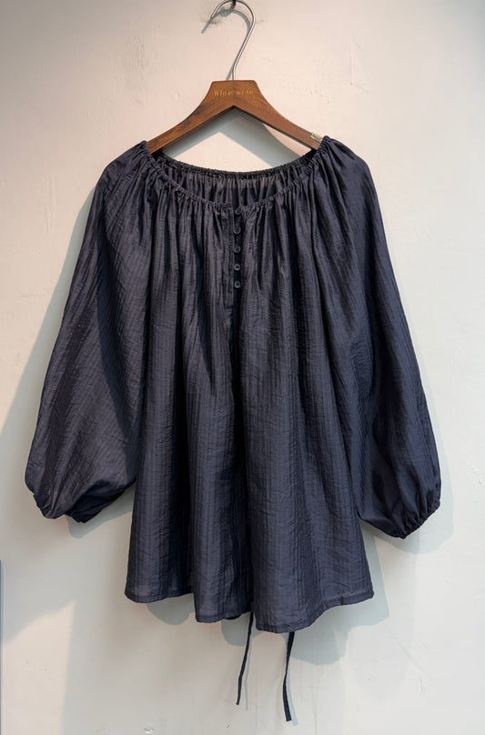 Subtle pattern puff sleeves blouse #00826