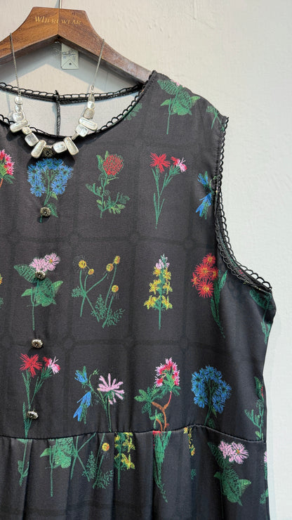 Flower shaped buttons chiffon one piece￼ #00730