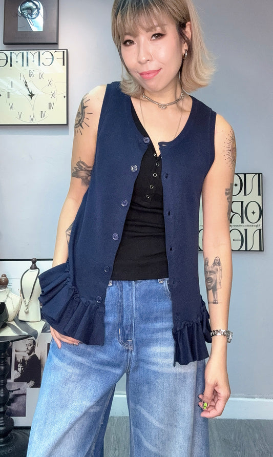 Front buttons ruffle knit vest #00507