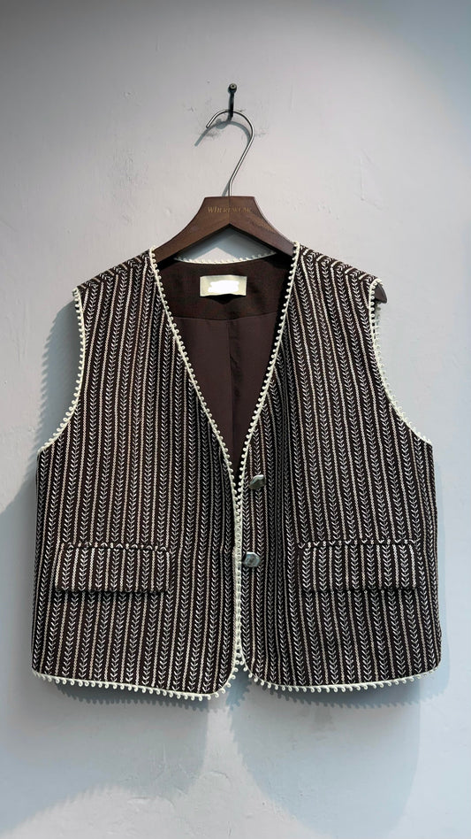 Alphabet embroidery pattern vest outer #00628
