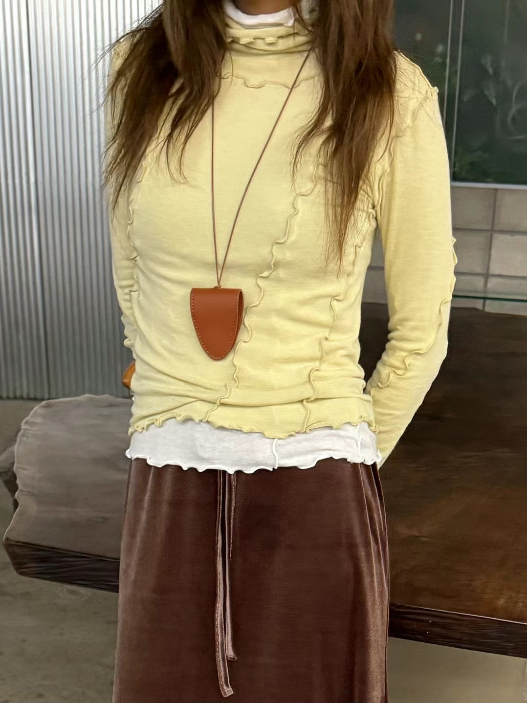 Ruffles turtle neck inner