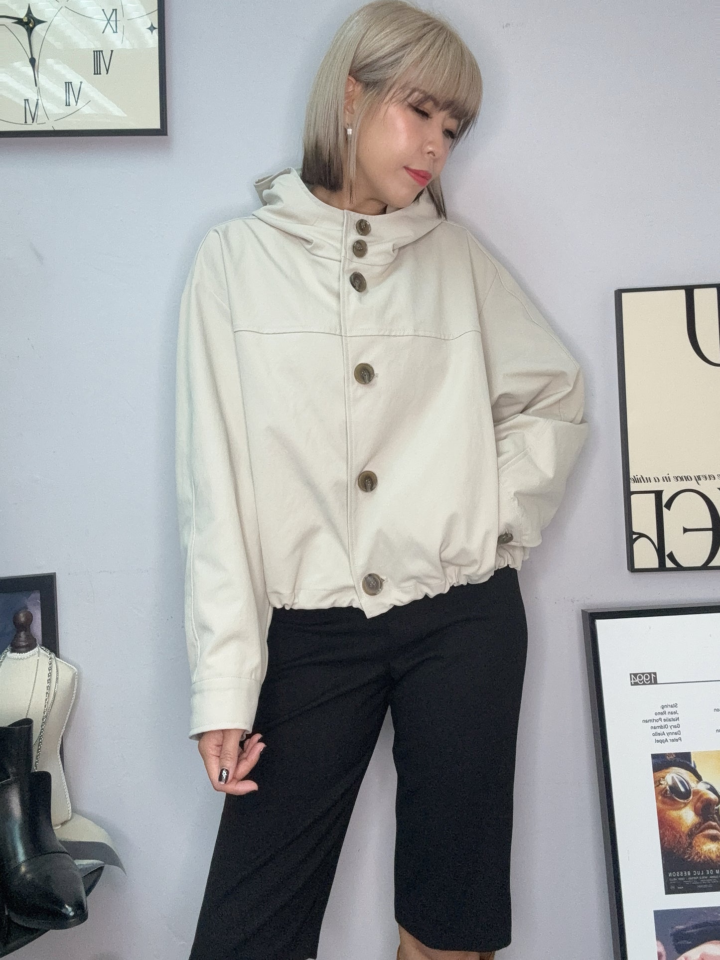 With hat short trench coat