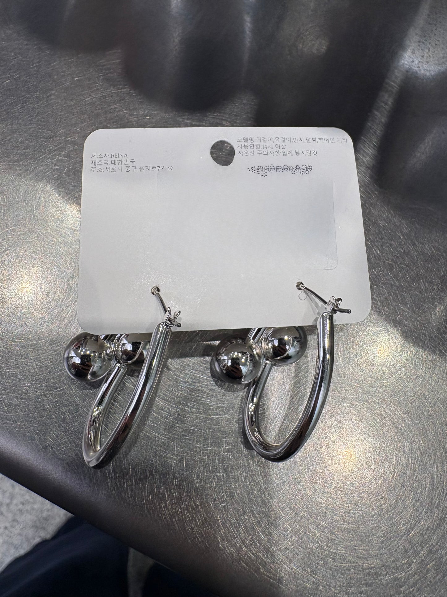 Two balls earrings