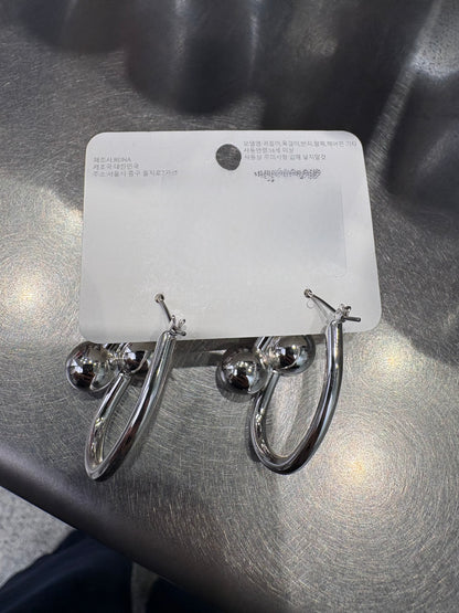 Two balls earrings