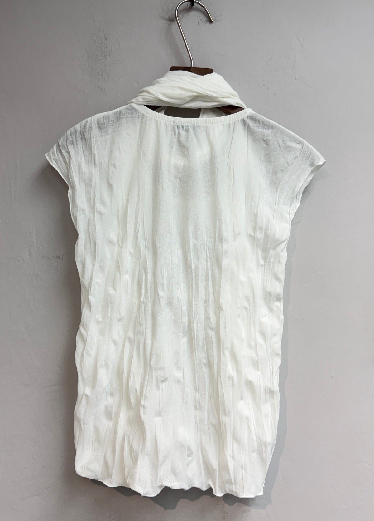 (A/W)With scarf embossed top #00833