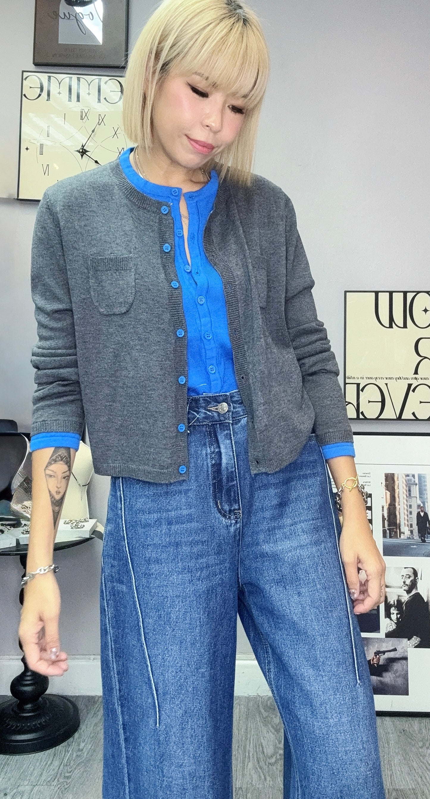 Fake two piece long sleeves cardigan