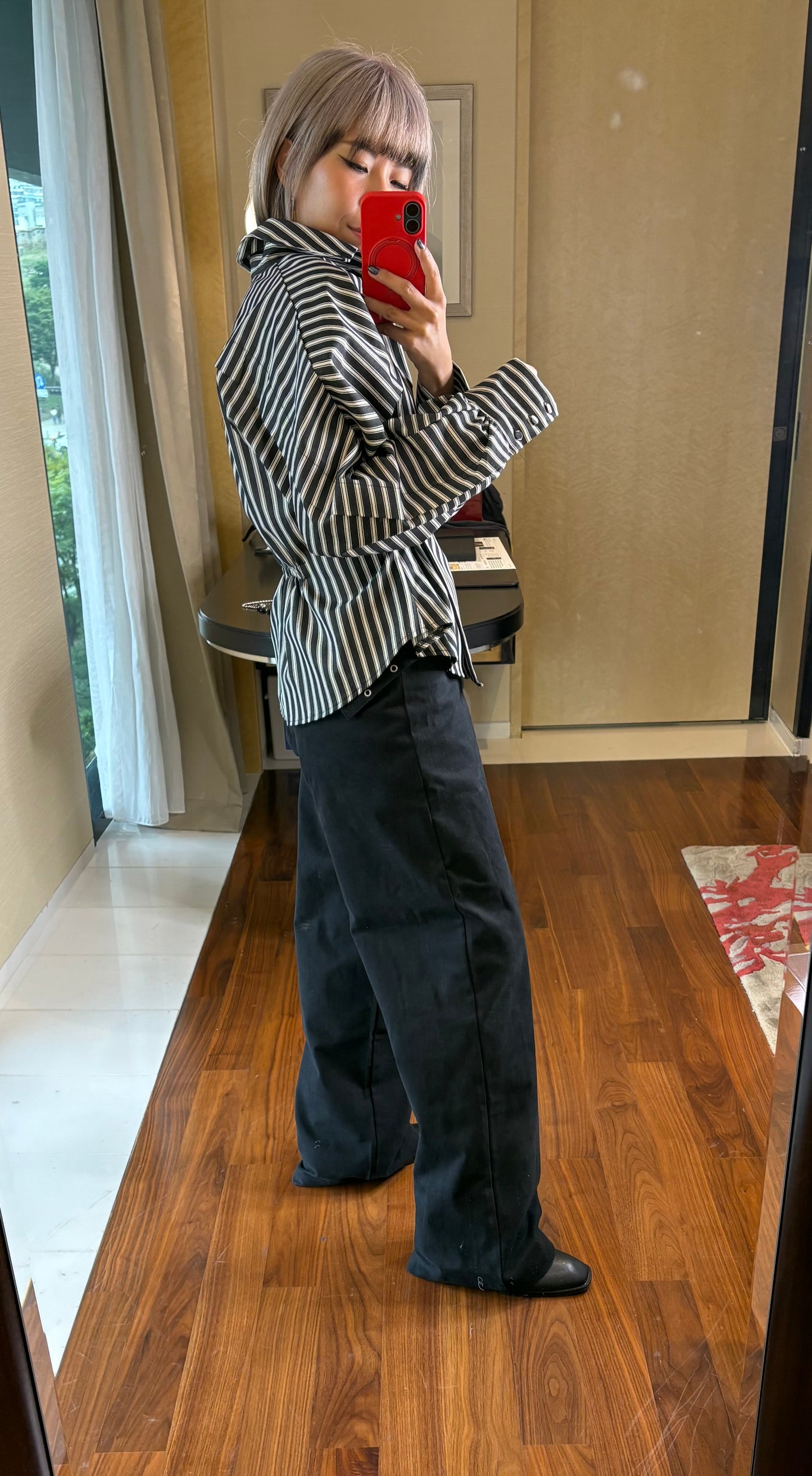 Side hook stripe shirt