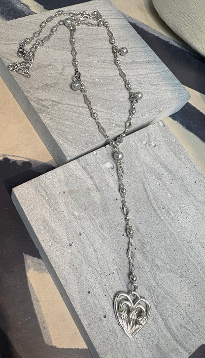 Silver tulip heart long necklace