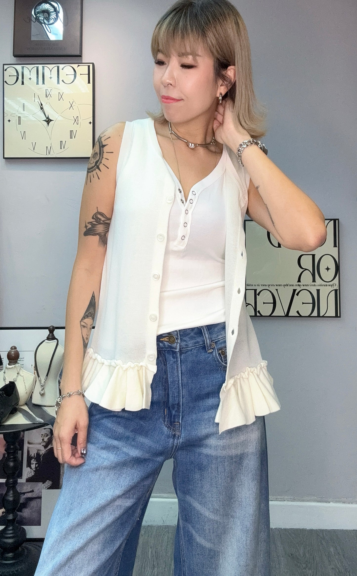 Front buttons ruffle knit vest #00507