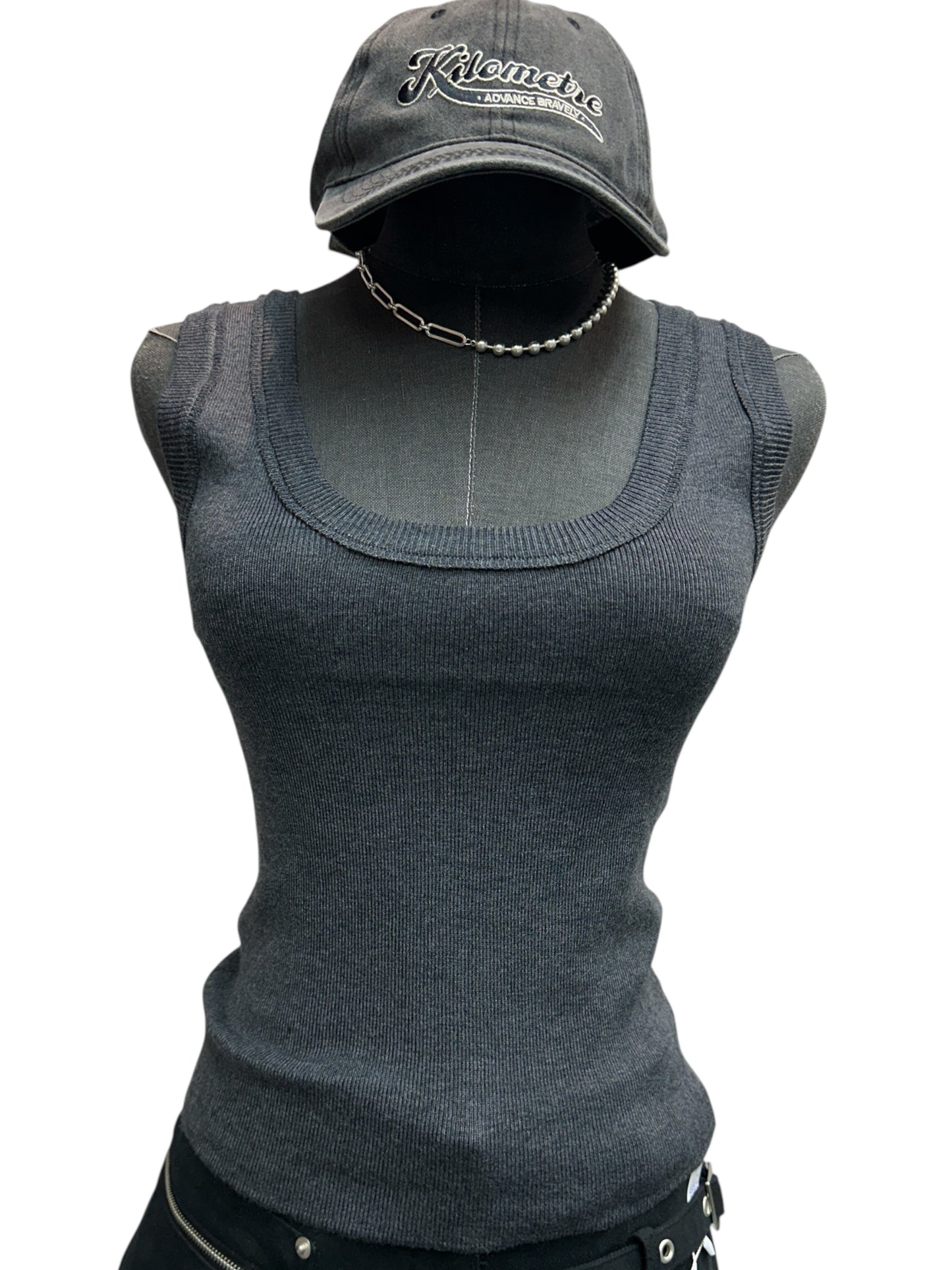 Plain knitted tank top