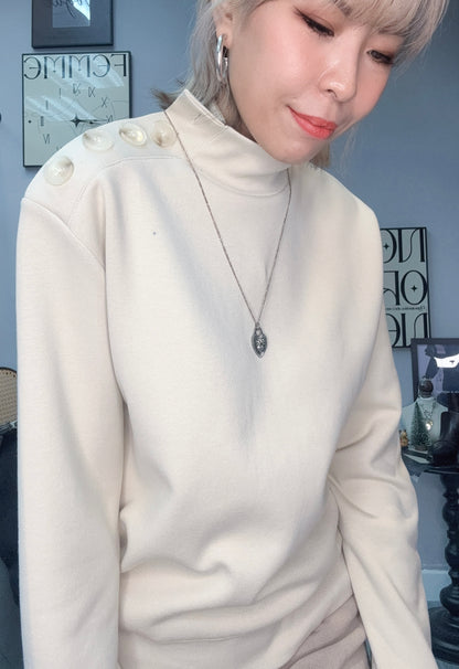 Side shoulder button top #00123