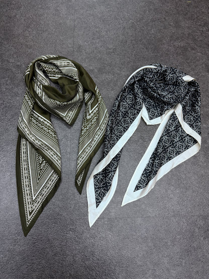 Silky pattern triangle scarf