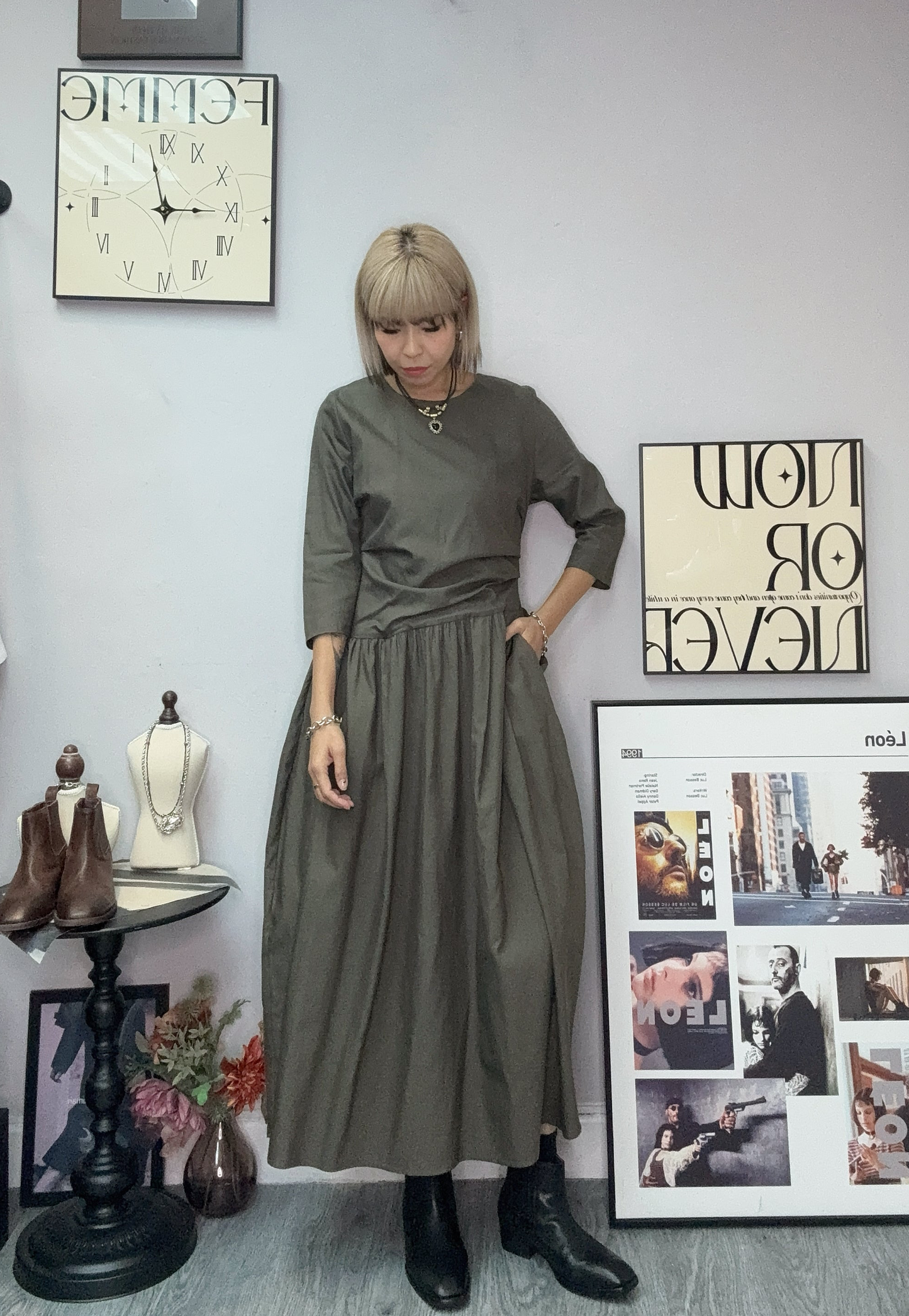 Middle sleeves dress