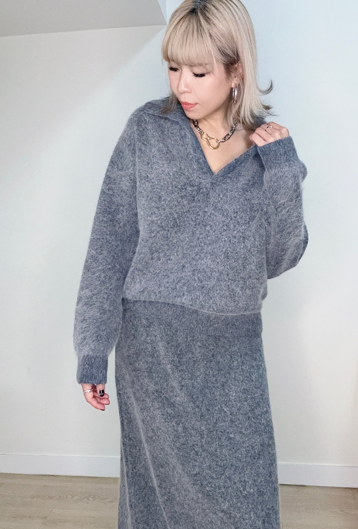 Polo v neck wool top #00145