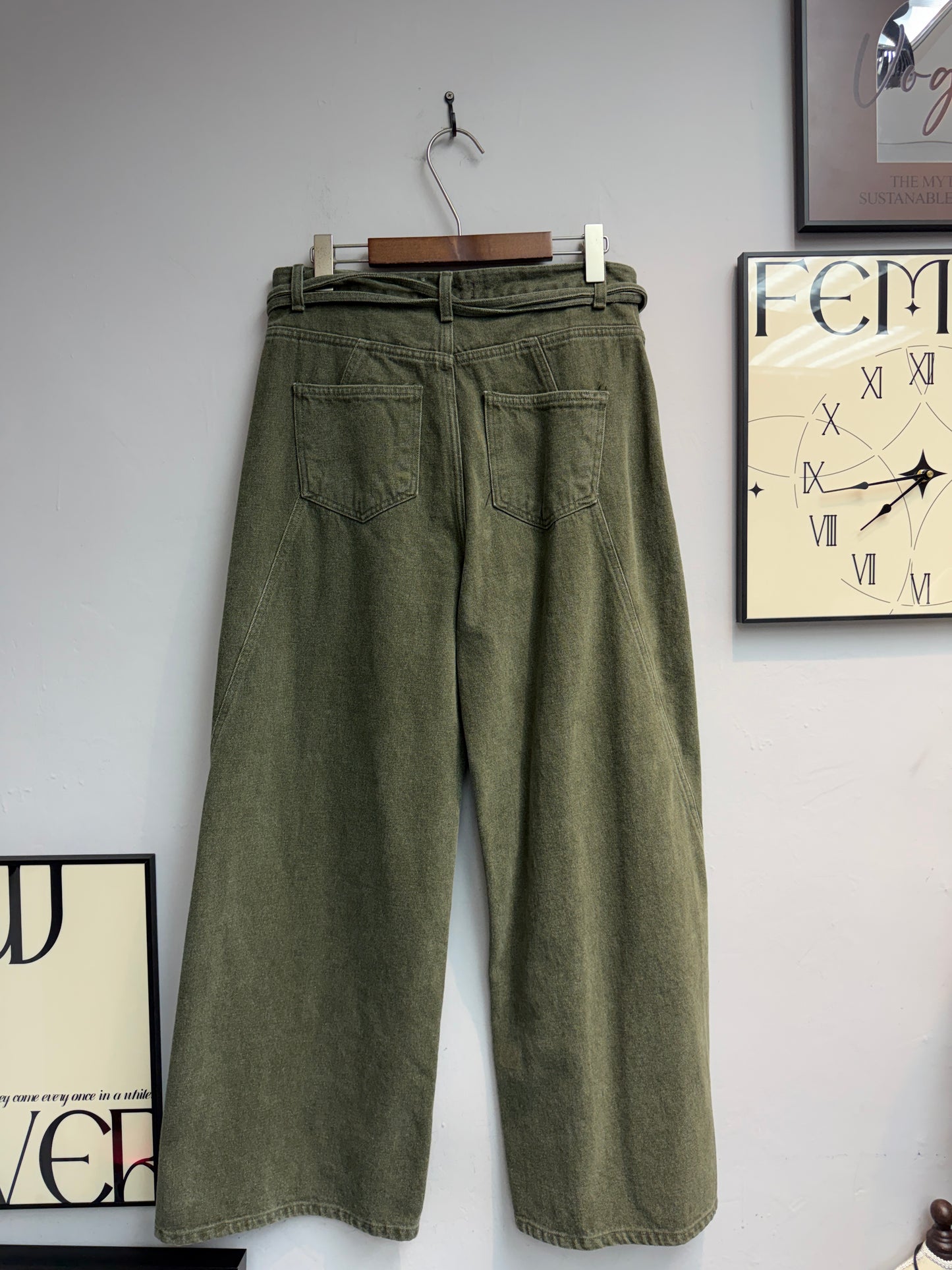 With strap jeans #00065