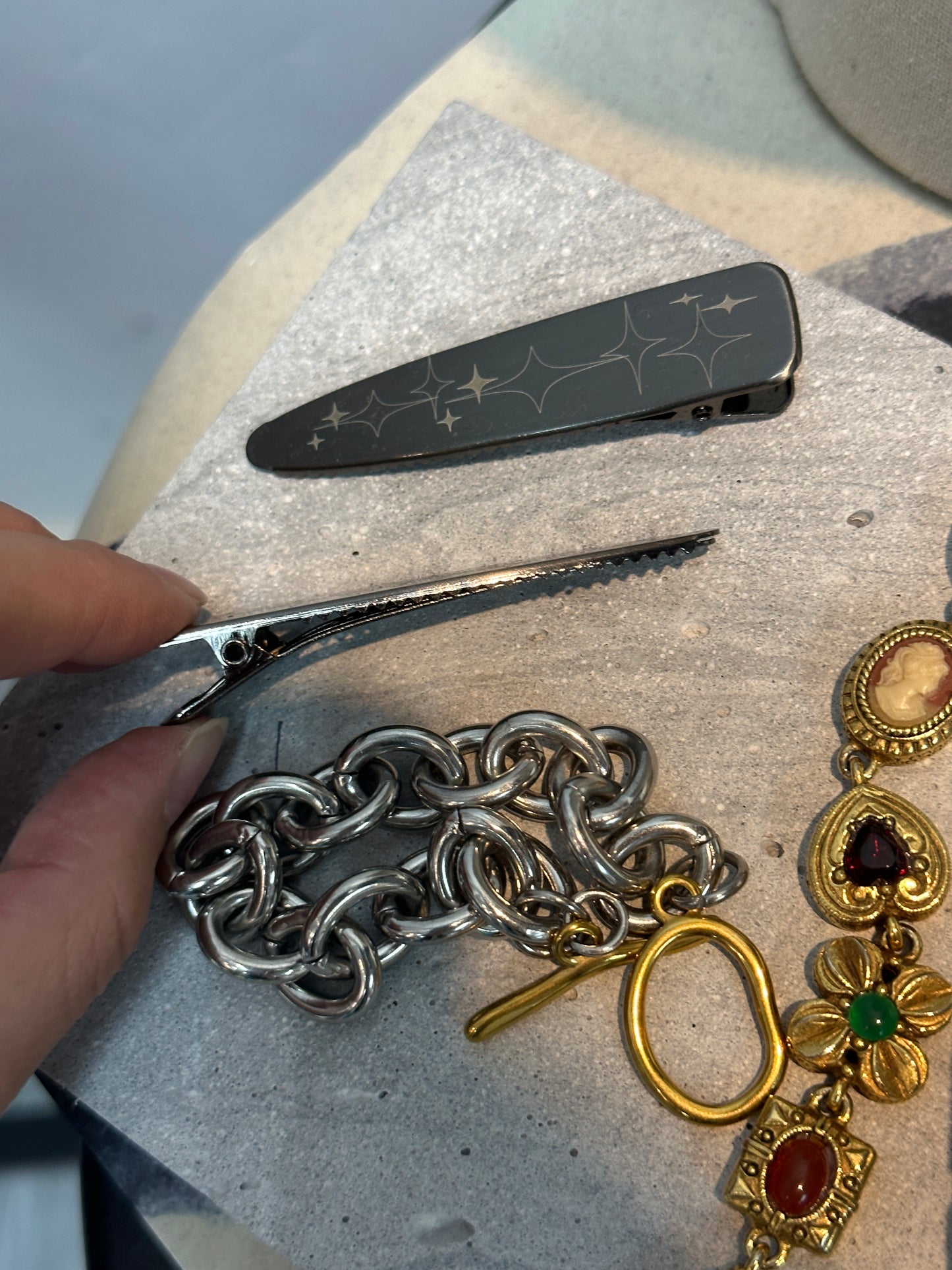 Hair clip
